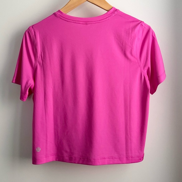 lululemon ultralight waist length t-shirt - Picture 2 of 16